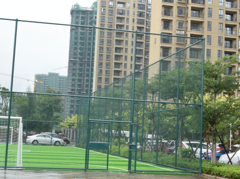 透气型塑胶跑道为何成为校园首选？深度解析其结构与性能优势